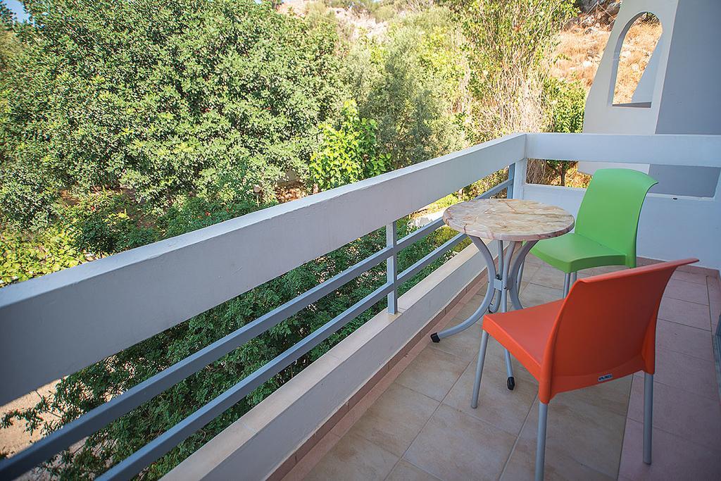 Megim Hotel Παλαιοχώρα Εξωτερικό φωτογραφία